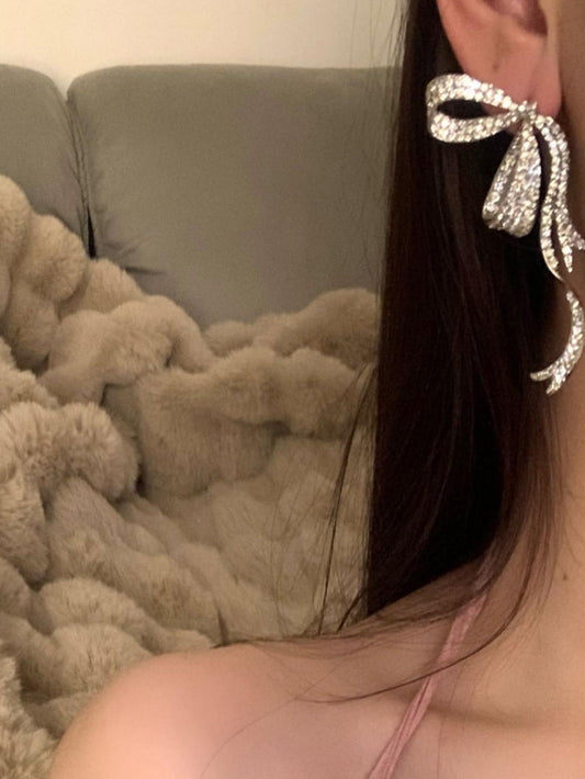 1pair Glamorous Zinc Alloy Rhinestone Bow Stud Earrings