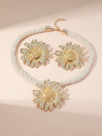 1 set of 3 pieces simple fashion starfish pendant necklace marine style exaggerated earrings 1 set of 3 pieces simple fashion starfish pendant necklace marine style exaggerated earrings