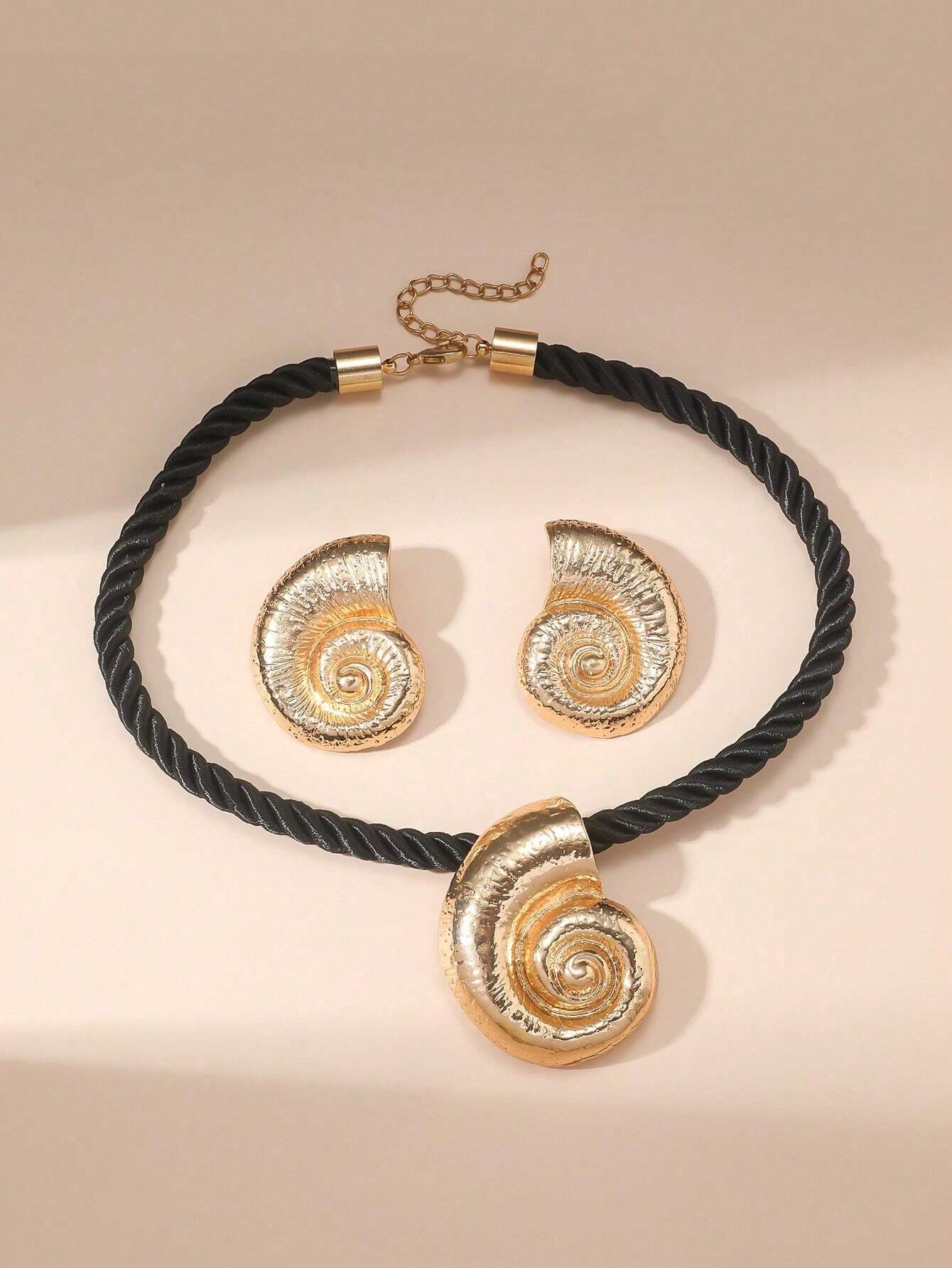 1 set of 3 pieces simple fashion starfish pendant necklace marine style exaggerated earrings 1 set of 3 pieces simple fashion starfish pendant necklace marine style exaggerated earrings