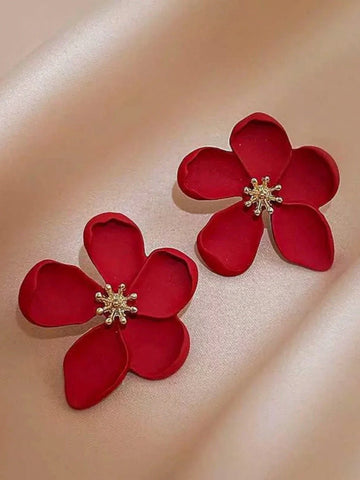 1pair Exaggerated European & American Style Metal Flower Stud Earrings 1pair Exaggerated European & American Style Metal Flower Stud Earrings