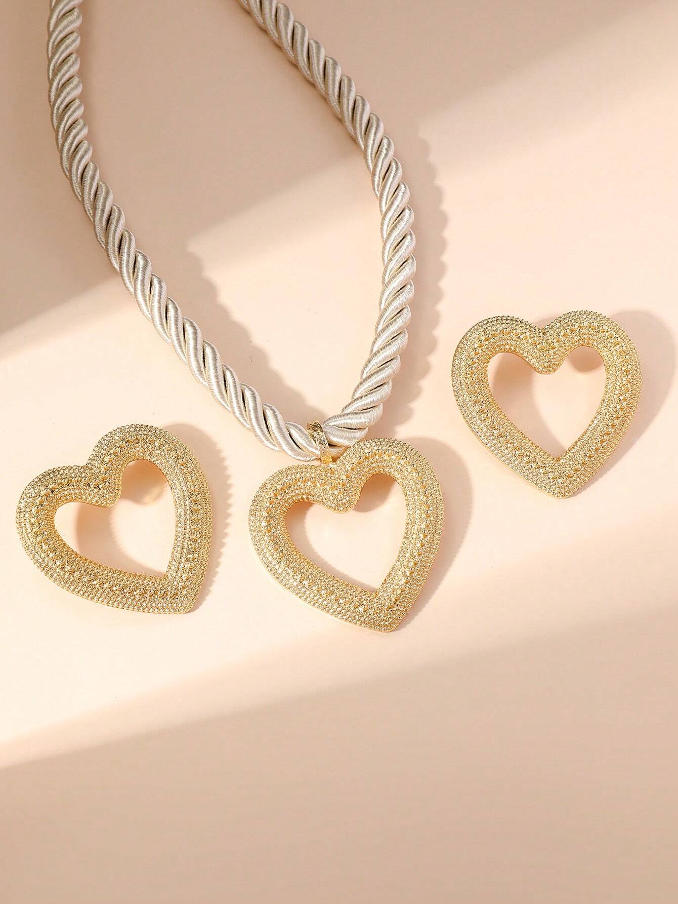 1 set of 3 pieces simple fashion starfish pendant necklace marine style exaggerated earrings 1 set of 3 pieces simple fashion starfish pendant necklace marine style exaggerated earrings