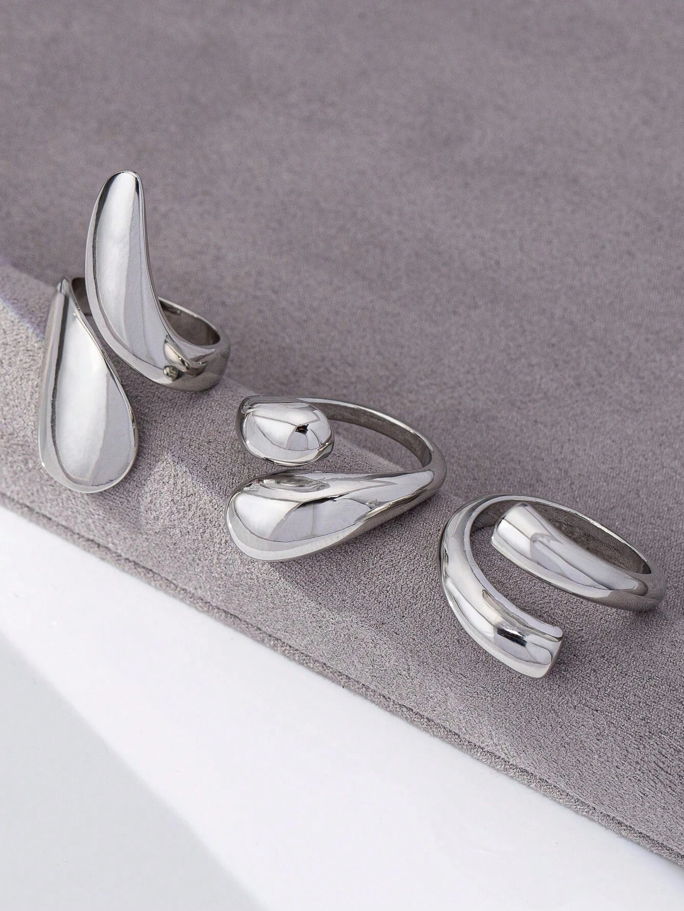 (Set Of 3) Women Non-Fading Rings, Stylish Personalized Tarnish-Resistant Ring Set (Set Of 3) Women Non-Fading Rings, Stylish Personalized Tarnish-Resistant Ring Set