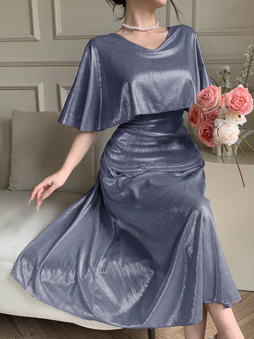 DAZY Elegant Solid Color V-Neck Mid-Length Dress DAZY Elegant Solid Color V-Neck Mid-Length Dress
