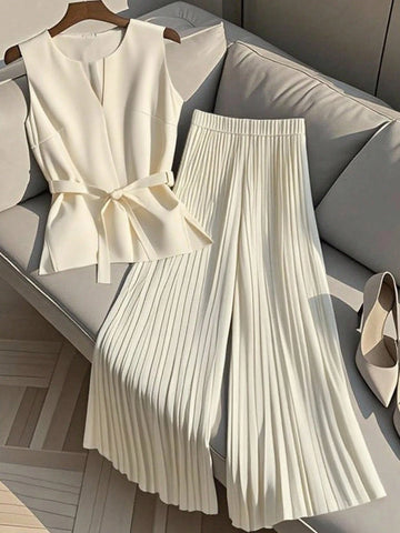 Women Casual Sleeveless V-Neck Top & Pleated Elastic Waist Straight Leg Pants Women Casual Sleeveless V-Neck Top & Pleated Elastic Waist Straight Leg Pants