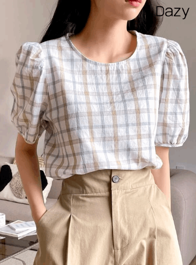 DAZY Plaid Print Keyhole Back Puff Sleeve Blouse