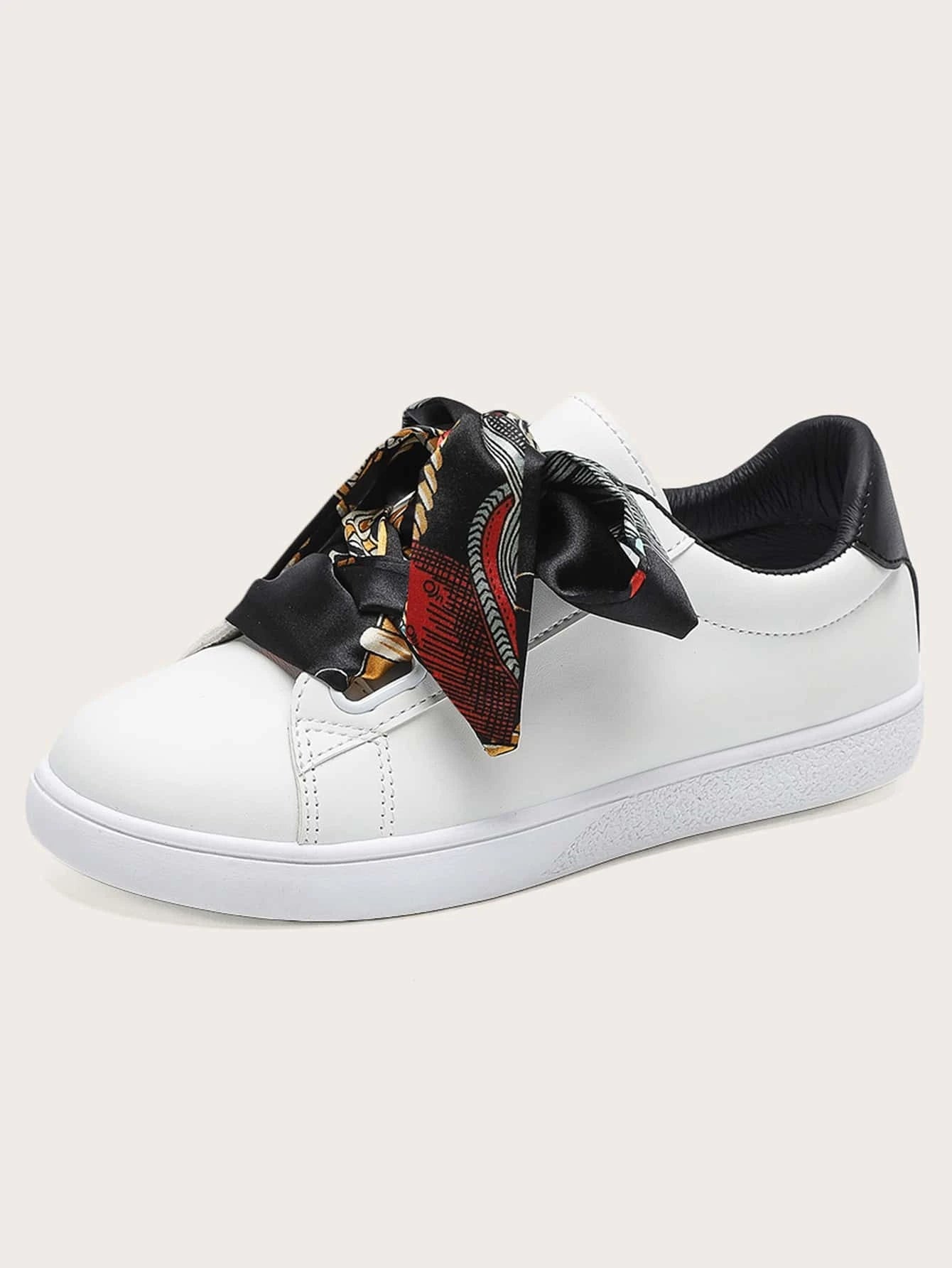 Skinny Scarf Lace-Up Decor Wide Fit Skate Shoes