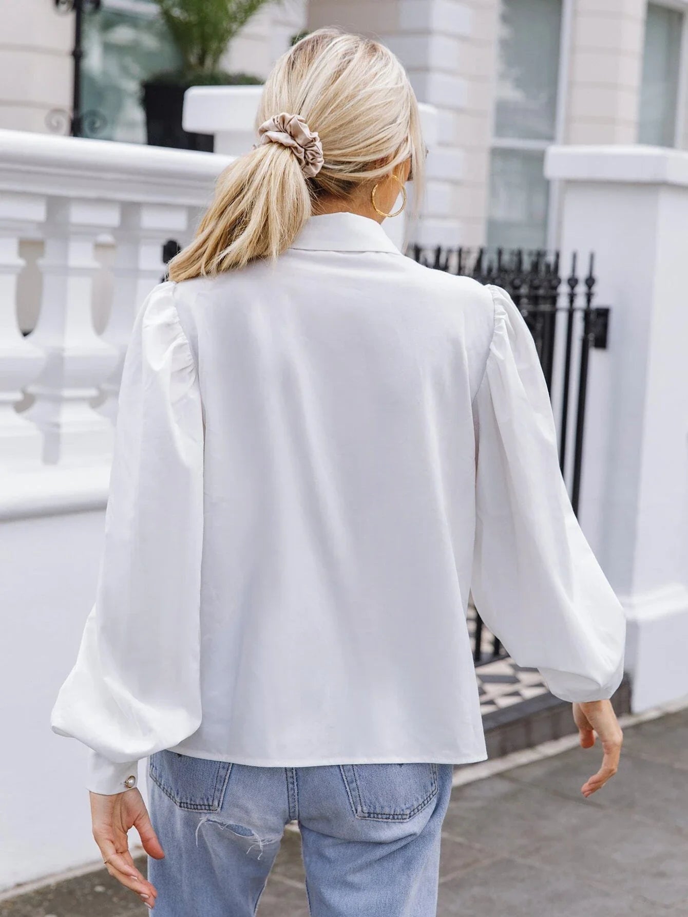 Priv� Collared Lantern Sleeve Buttoned Front Blouse