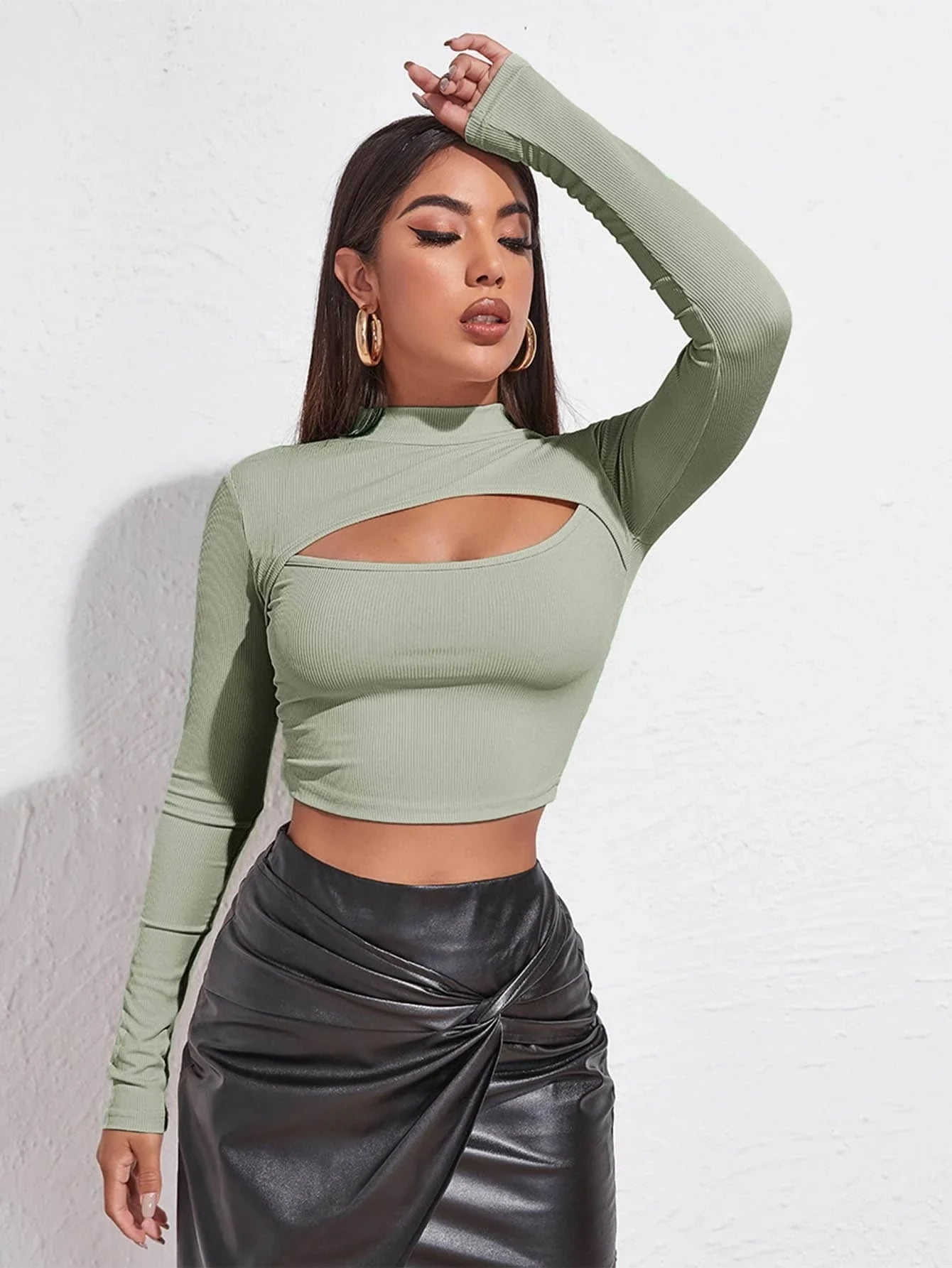 Essnce Camiseta Manga Longa Recorte Busto Feminina