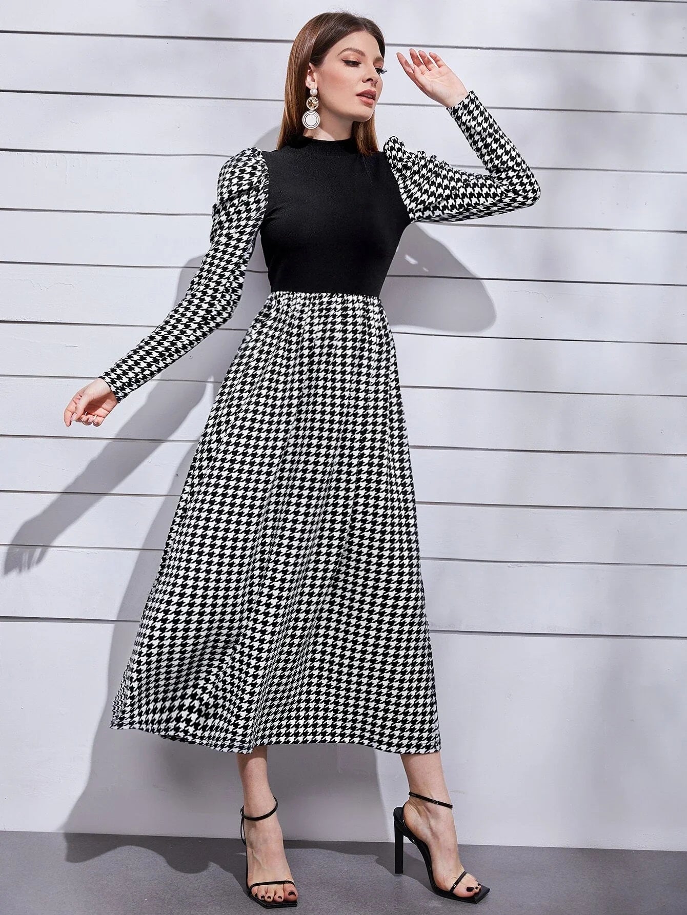 Modely Mock Neck Leg-of-mutton Sleeve Houndstooth Dress