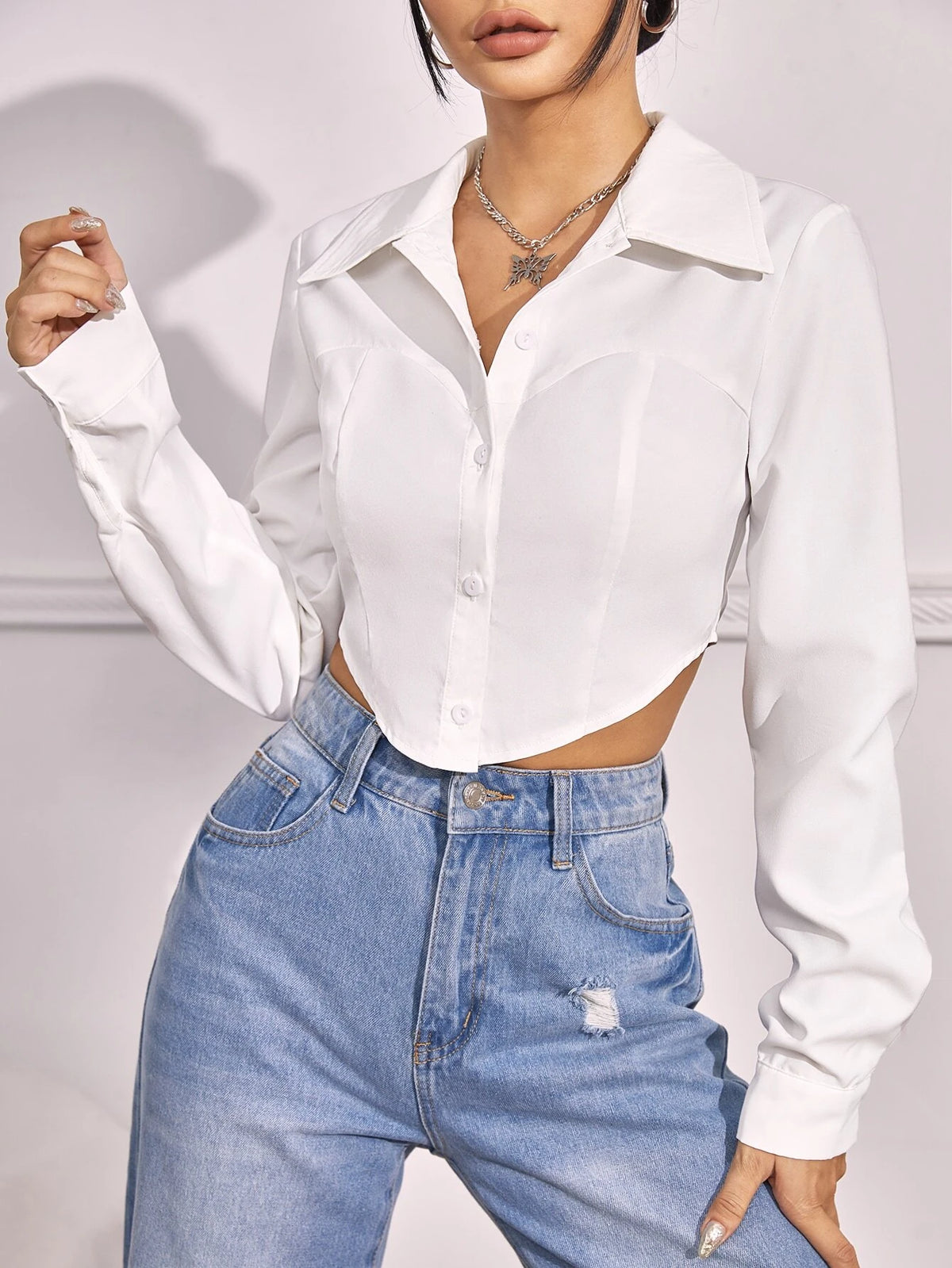 EZwear Asymmetrical Hem Crop Shirt