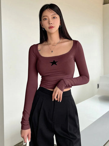 DAZY Star Print Scoop Neck Crop Tee