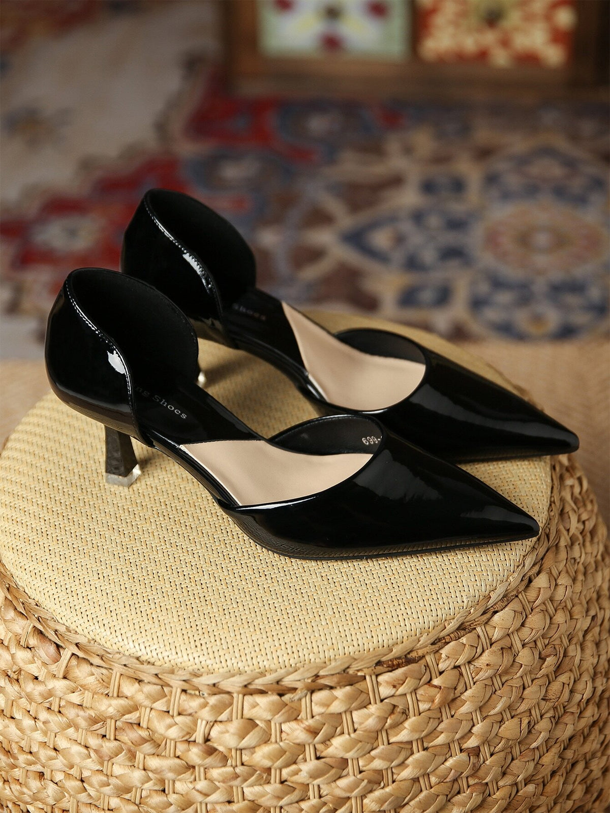 Women Point Toe Pyramid Heeled Court Pumps