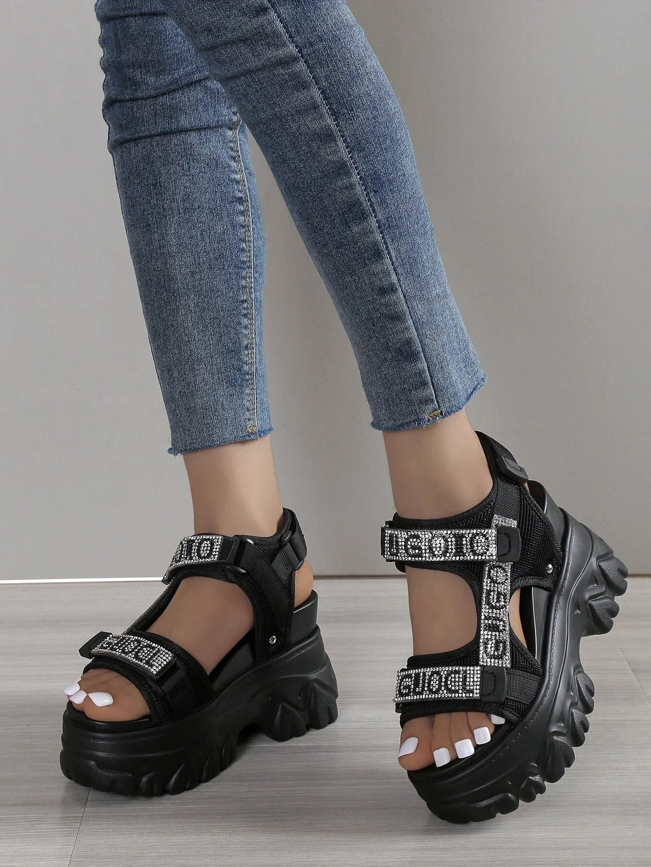 Women Letter Graphic Rhinestone Decor Hook-and-loop Fastener Sandals