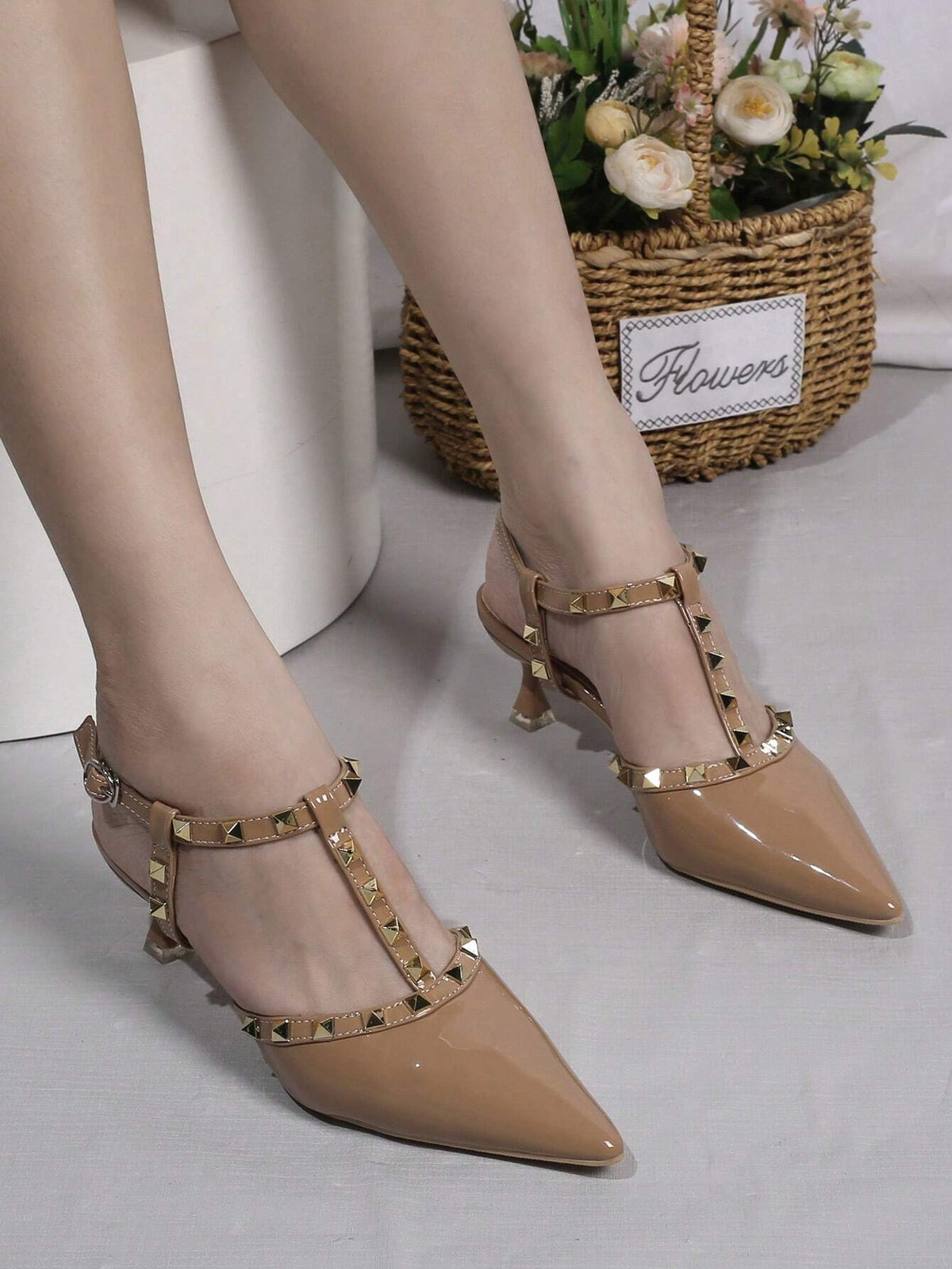 Women Studded Decor Point Toe Pyramid Heeled Slingback Pumps