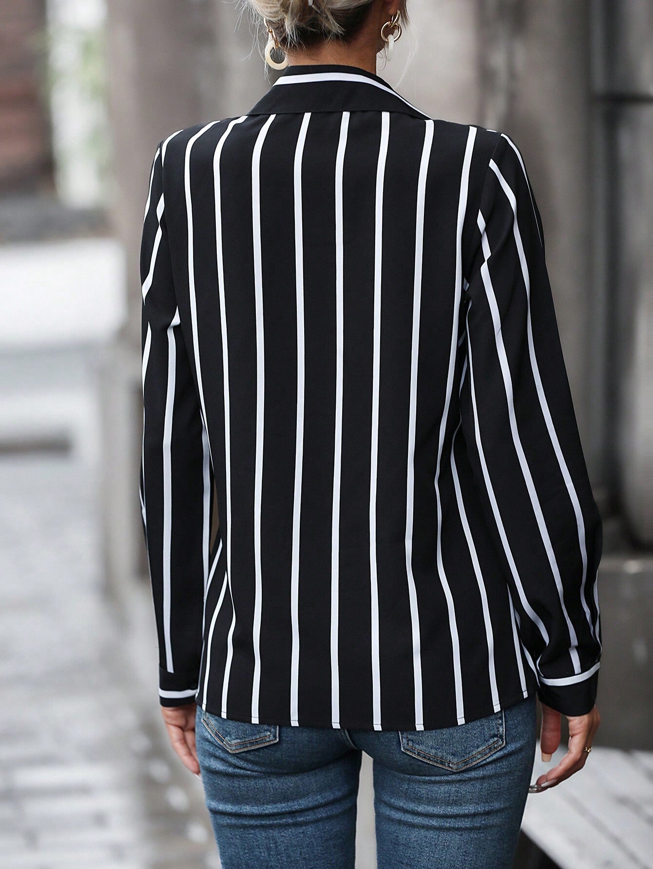 Clasi Vertical Striped Print Button Up Shirt