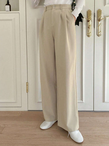 DAZY Plicated Detail Suit Pants