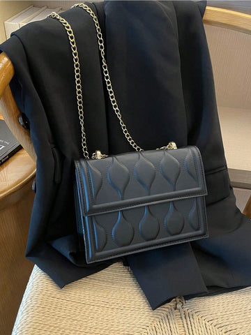 Fashionable New Arrival 3d Embossed Stereo Shoulder Bag With Large Capacity