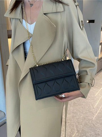 Fashionable New Arrival 3d Embossed Stereo Shoulder Bag With Large Capacity