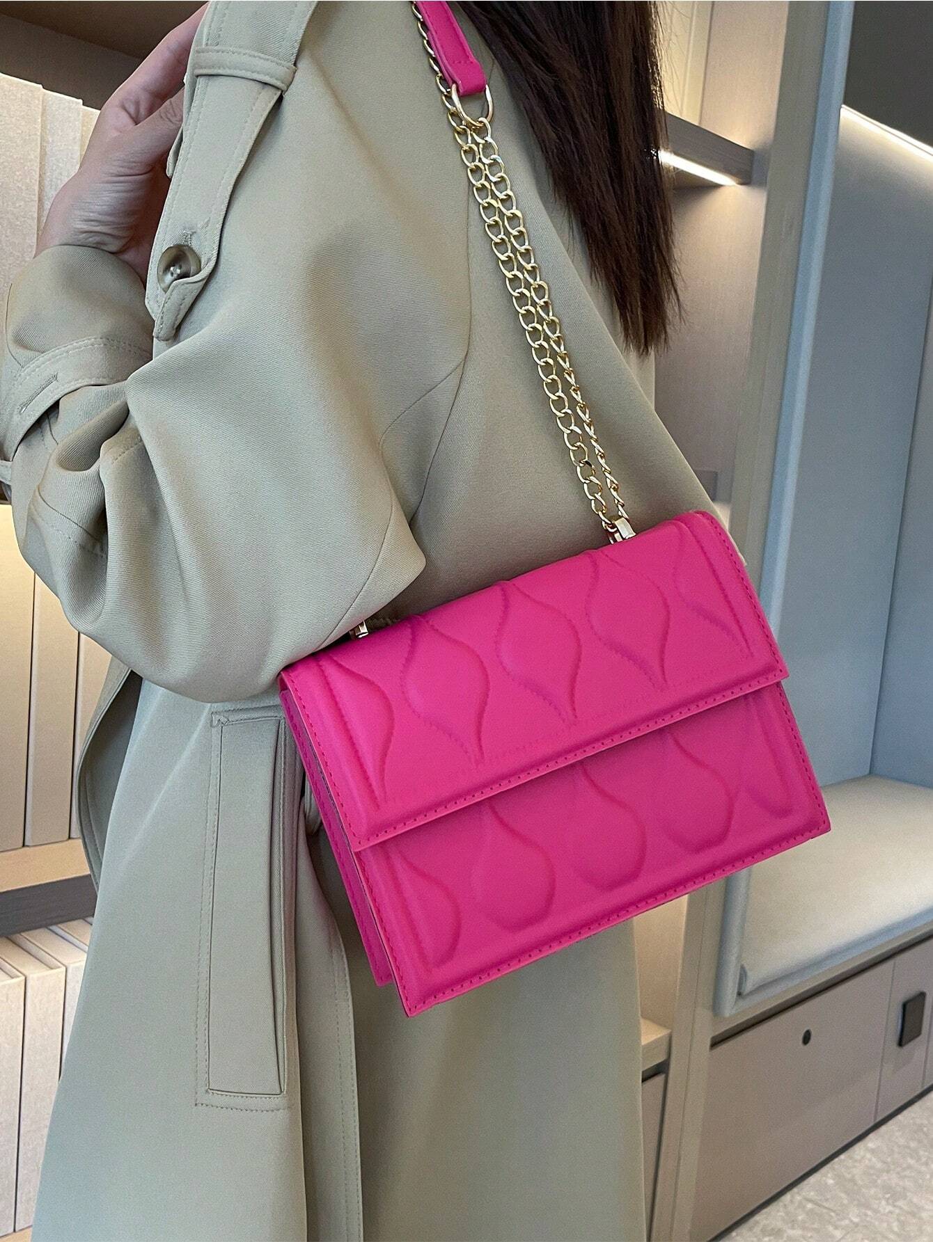 Fashionable New Arrival 3d Embossed Stereo Shoulder Bag With Large Capacity