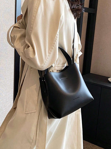 Fashionable Women's Handbag