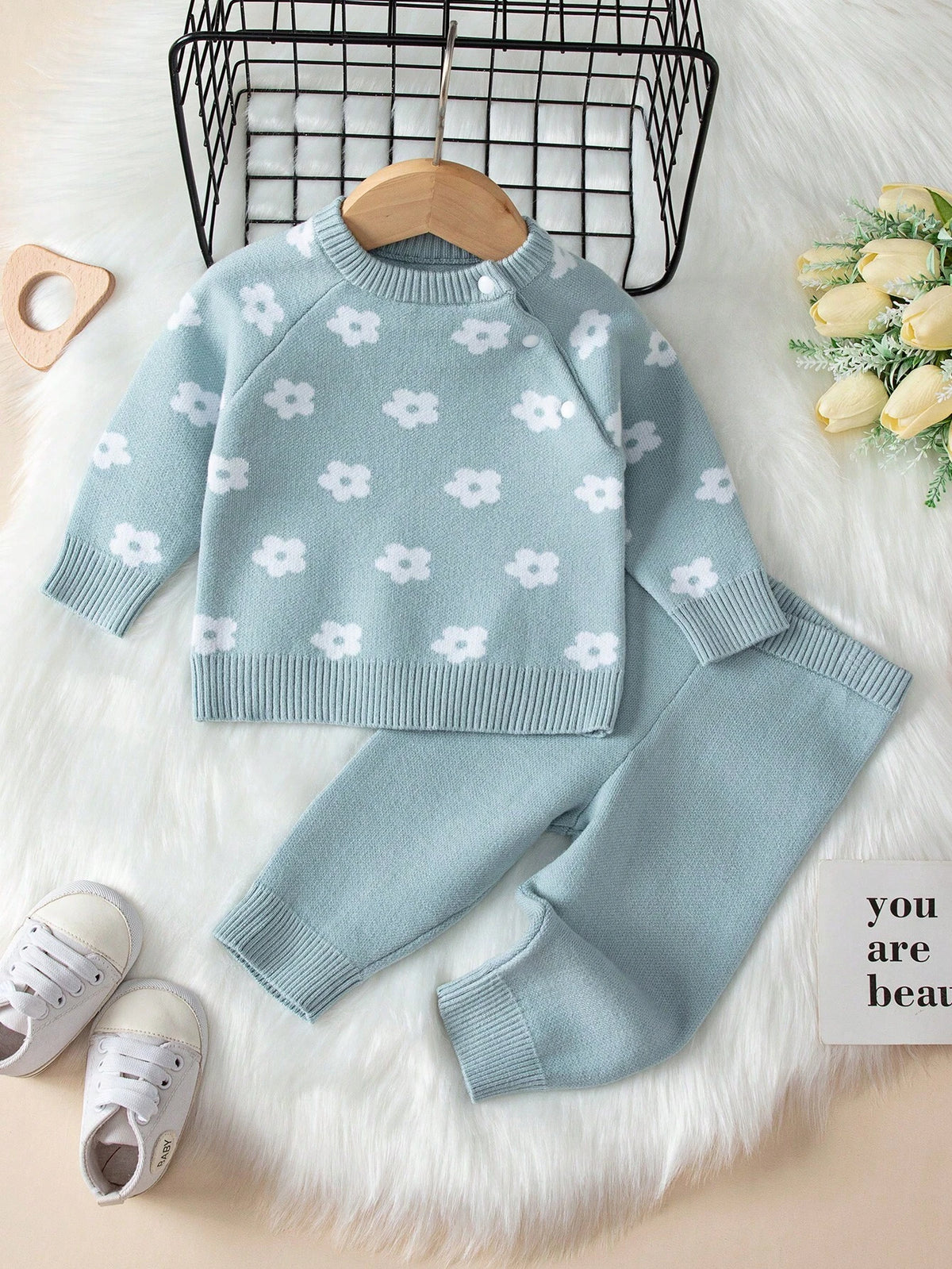 Baby Girl Floral Pattern Raglan Sleeve Sweater & Knit Pants