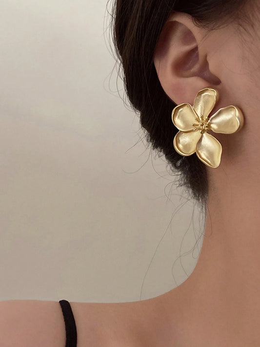 1pair Exaggerated European & American Style Metal Flower Stud Earrings