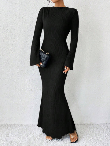 Raffinéa Solid Color Trumpet Sleeve Mermaid Dress