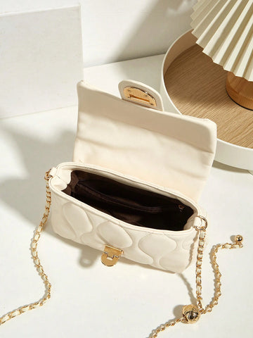 One New Vintage Retro Style Small Bag With Rhombic Chain And Lucky Beads, Versatile And Elegant Design