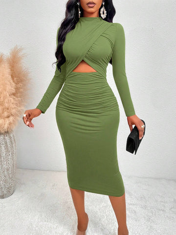SOLERSUN Women's Solid Color Simple Casual Cut-Out Long Sleeve Dress
