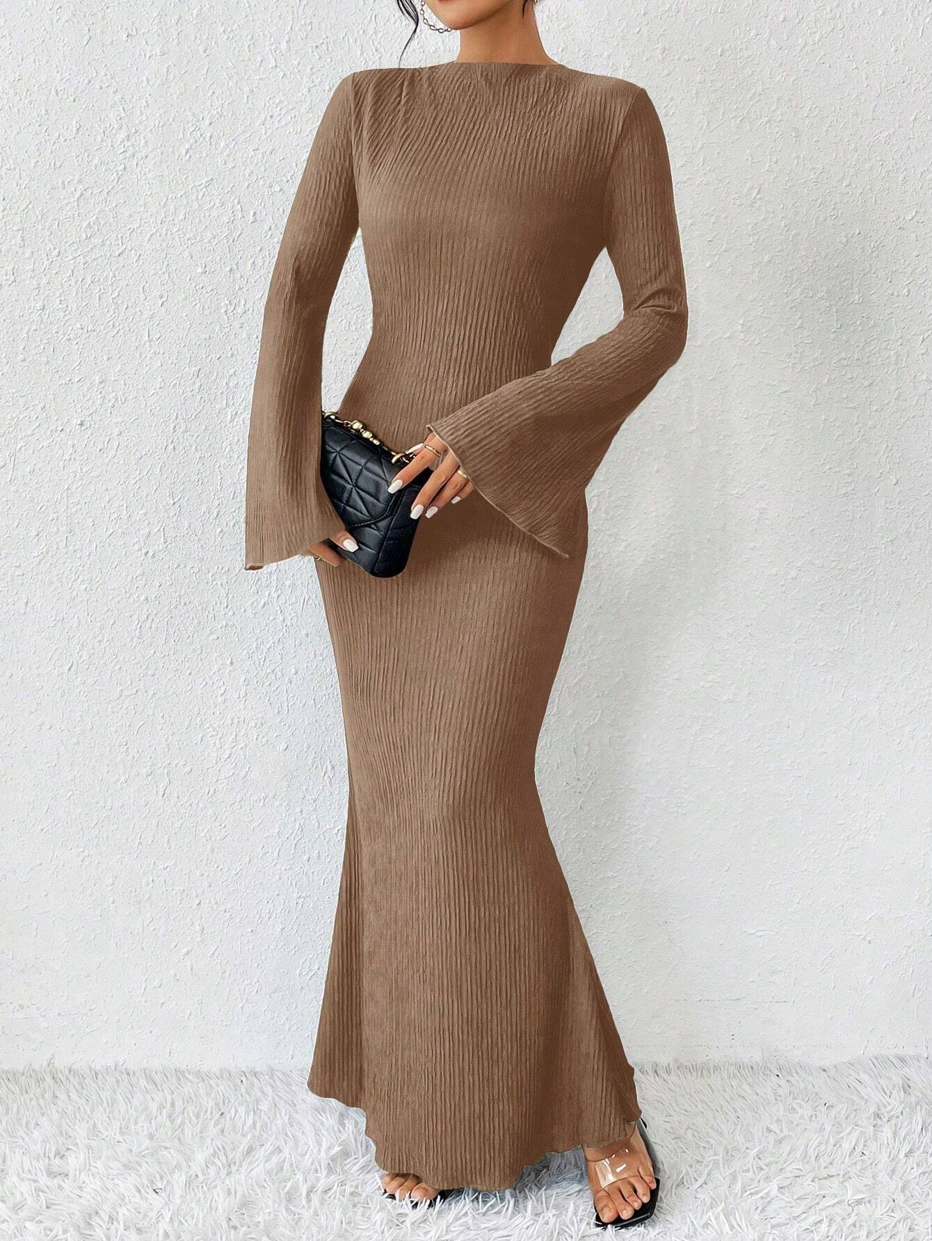 Raffinéa Solid Color Trumpet Sleeve Mermaid Dress