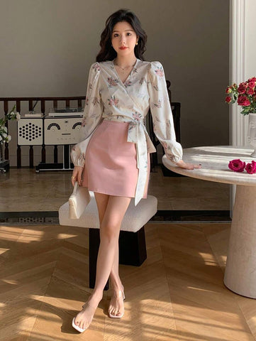 DAZY Floral Print V-Neck Wrap Tie Front Cropped Long Sleeve Shirt