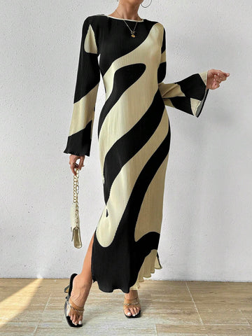 Raffin�a Women's Pattern Printed Bell Sleeve Dress Maxi