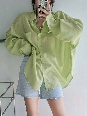Women's Solid Color Single Breasted Asymmetrical Hem Super Loose Shirt