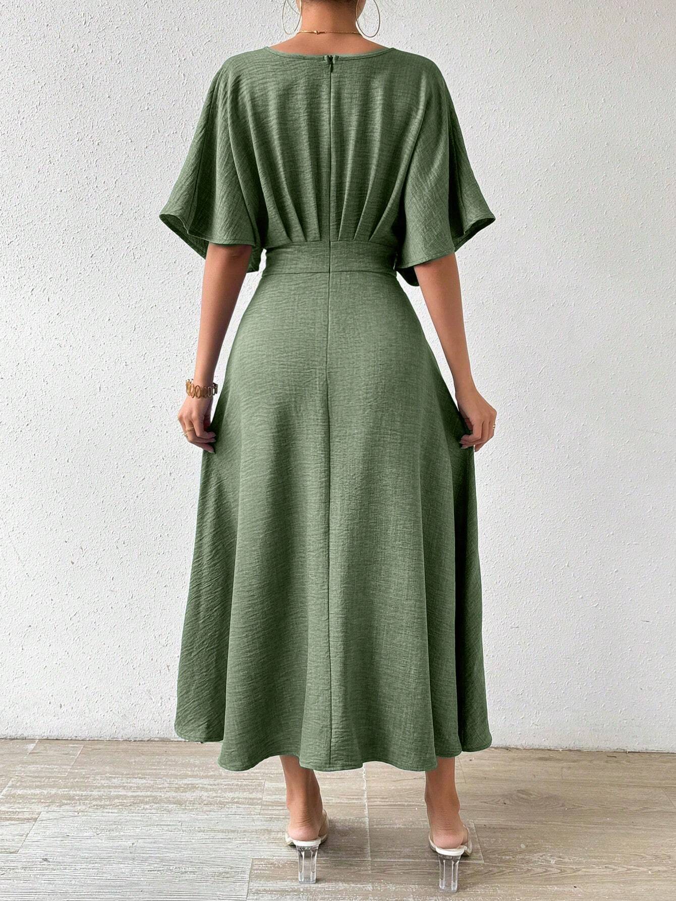 Priv� V-Neck Pleated Batwing Sleeve Dress