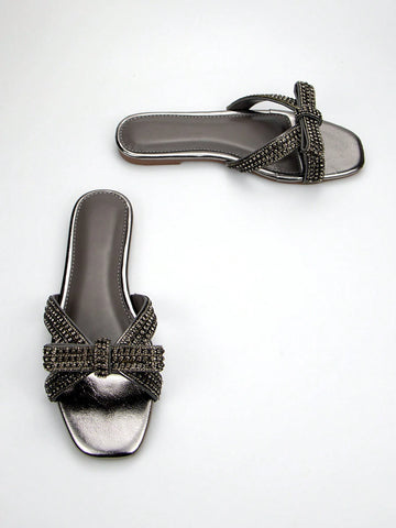 Gorgeous Rhinestone & Chain & Bow Decorated Metallic Fabric Square Toe Flat Sandals