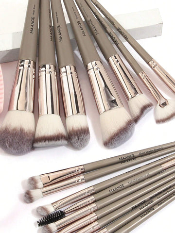 MAANGE MAANGE 18pcs Professional Makeup Brush Set With Cloth Bag&5pcs Triangle Powder Puff