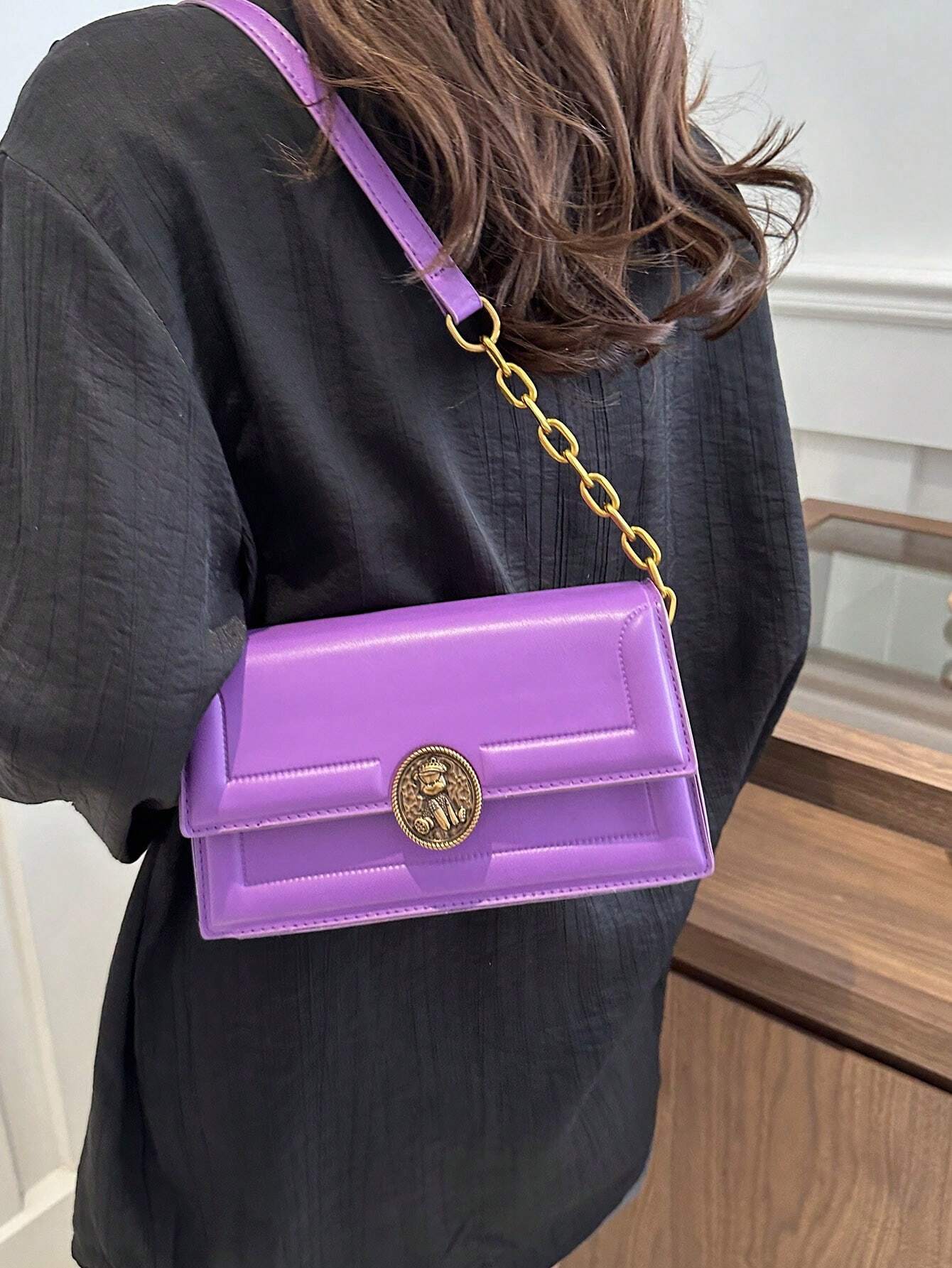 Fashion Solid Color Vintage Metal Lock Buckle Bag