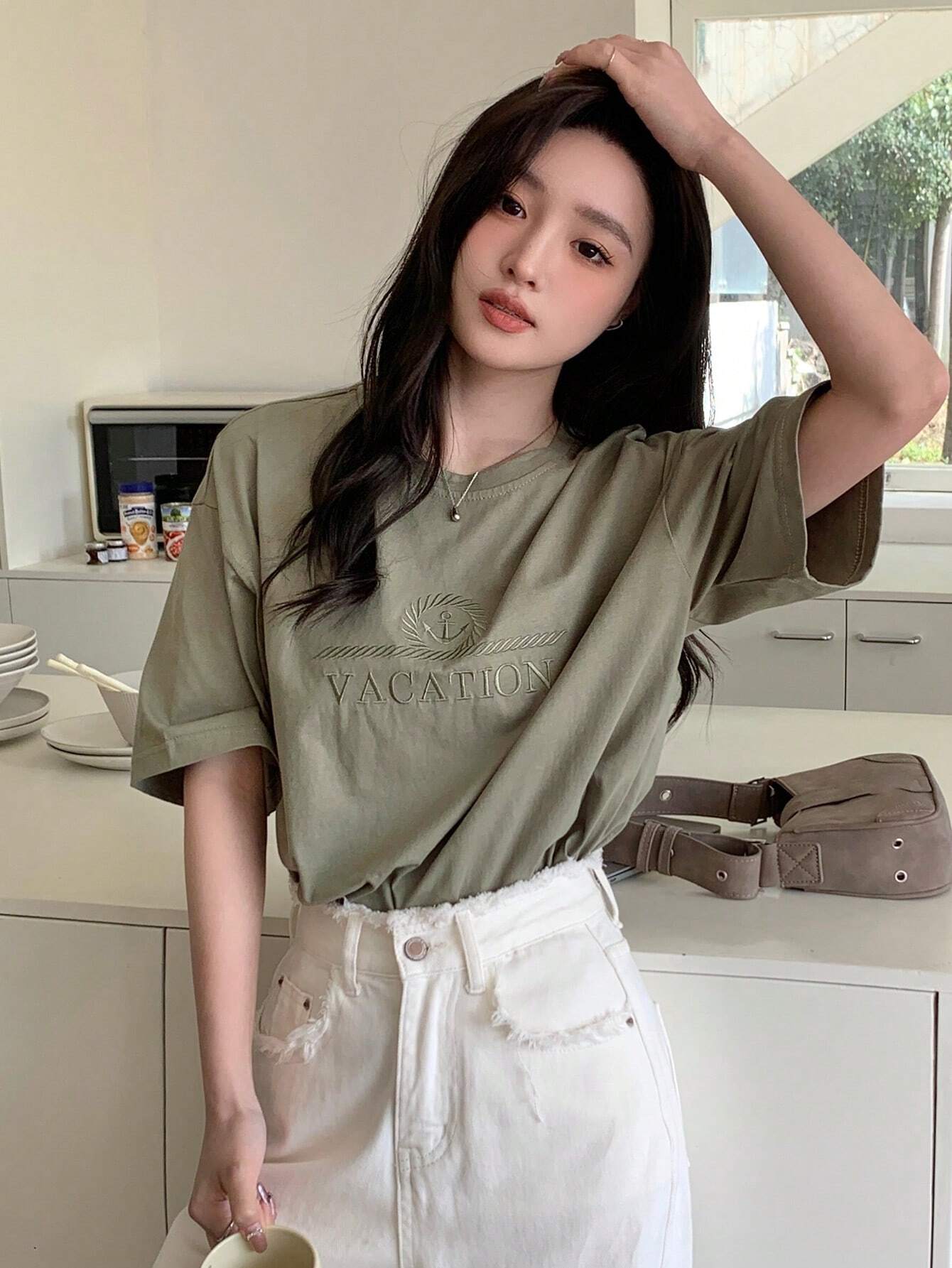 DAZY Letter Embroidery Drop Shoulder Tee