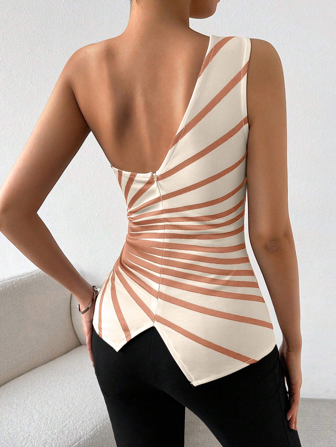 Priv� Striped Print One Shoulder Asymmetrical Top