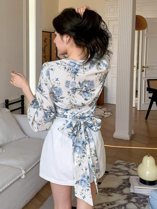 DAZY Women Chiffon Floral Printed Long Sleeve V-Neck Shirt