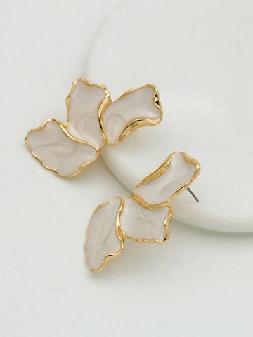 Elegant Flower Earrings
