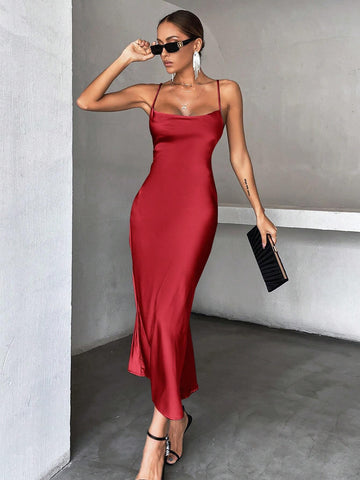 Aveloria Solid Tie Backless Cami Dress