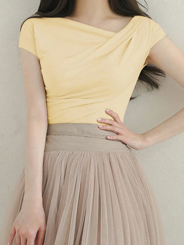DAZY Solid Color Asymmetrical Collar Slim Short Sleeve T-Shirt