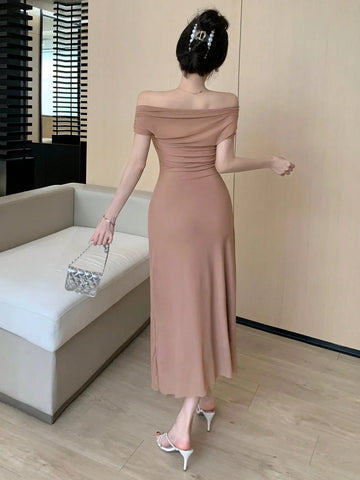 DAZY Solid Ruched Side Mesh Overlay Dress