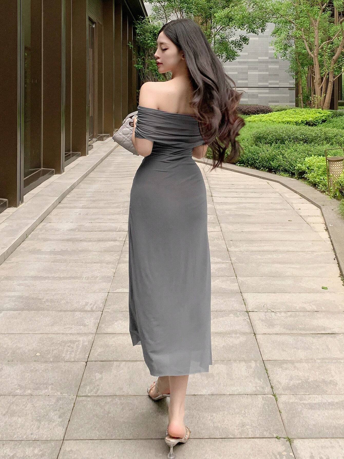 DAZY Solid Ruched Side Mesh Overlay Dress