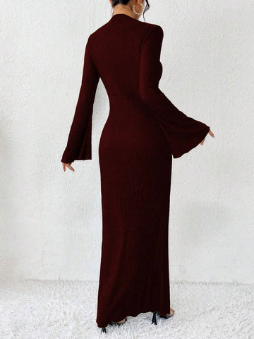 Raffinéa Solid Color Trumpet Sleeve Mermaid Dress