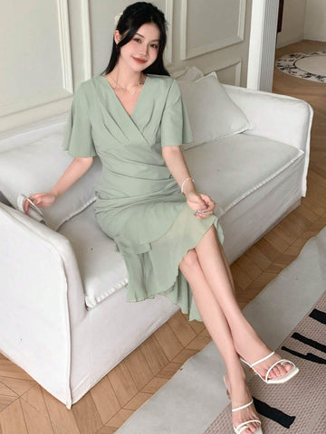 DAZY Solid Surplice Neck Butterfly Sleeve Ruched Ruffle Hem Dress