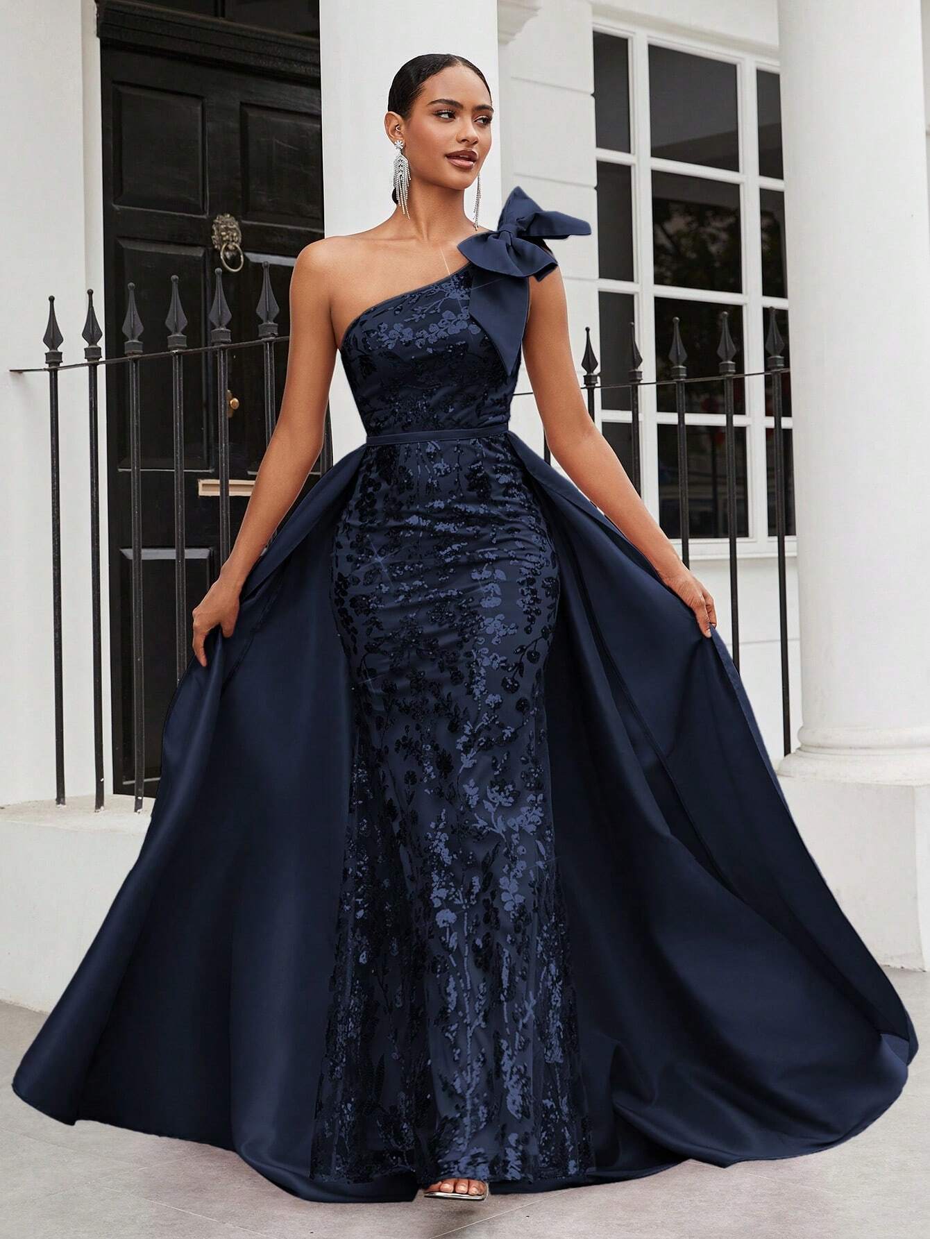 Belle Women's Gorgeous Sequin Shoulder Bowknot Maxi Evening Dress