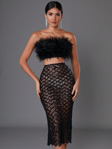 New Stylish Halter Crop Top & Faux Fur Mini Skirt 2-Piece Outfit