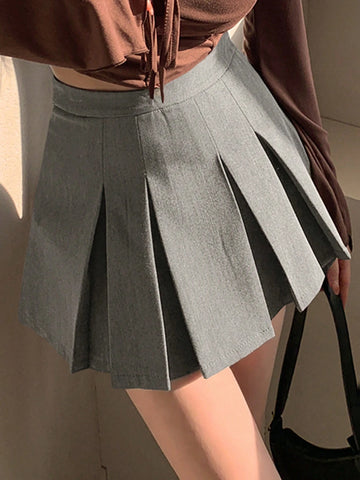 DAZY Women Leisure College Style Solid Color Pleated Skort